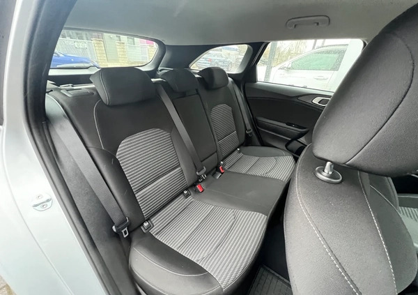 Kia Ceed cena 103900 przebieg: 5000, rok produkcji 2022 z Sztum małe 301